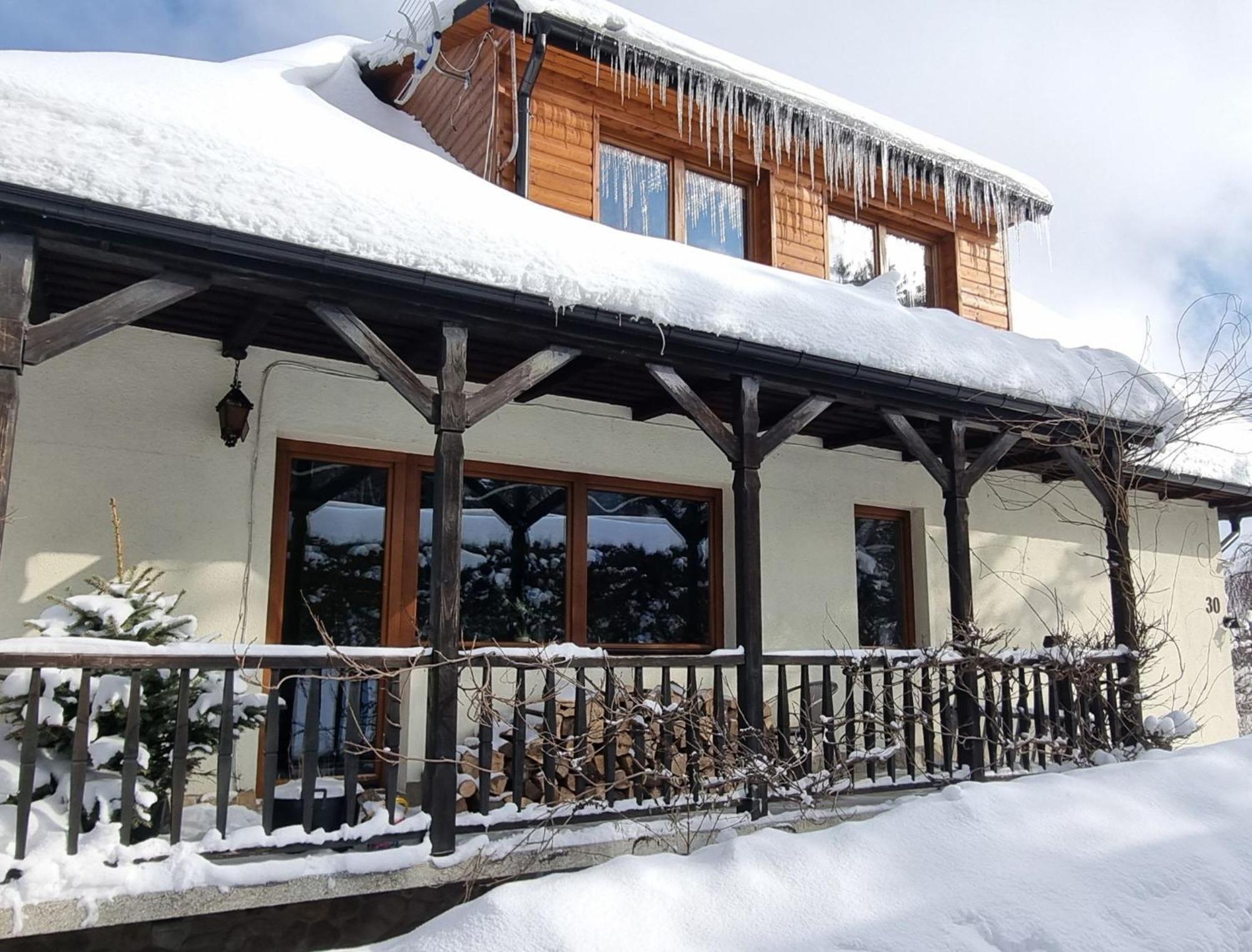Hotel Mountain House Ustrzyki Dolne Exterior foto